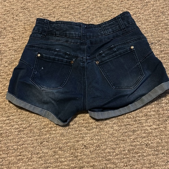 Shorts - Picture 2 of 2